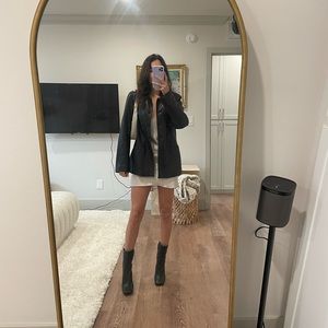 Vintage leather jacket (in like new condition)
